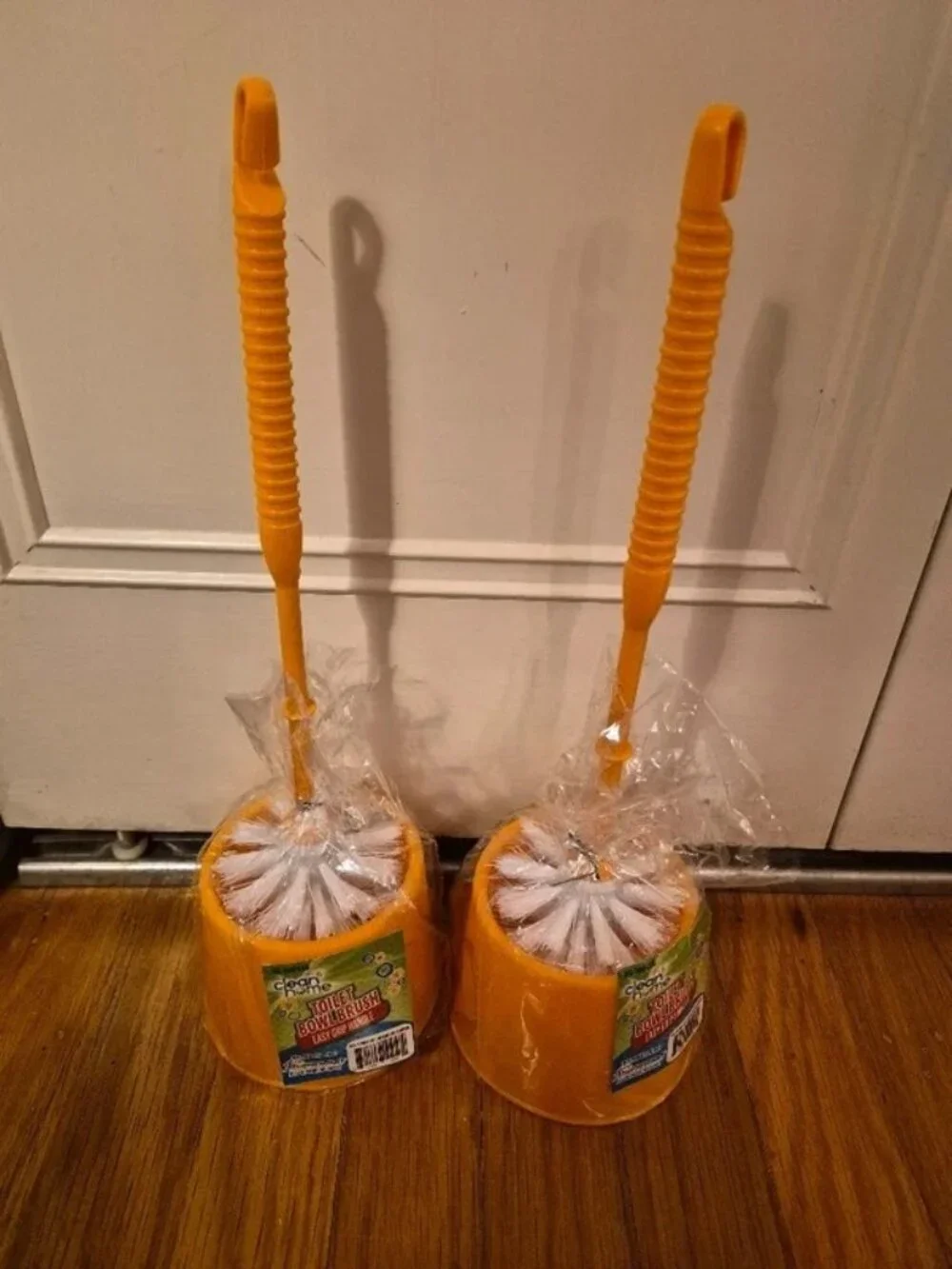 NEW-- Toilet Brushes w/ Holders